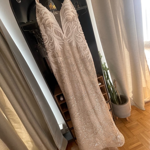 BRAND NEW WEDDING DRESS/ RECEPTION DRESS - Picture 10 of 11